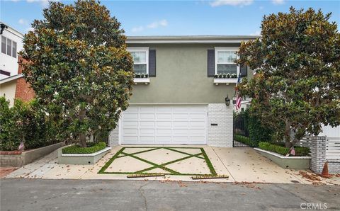 Photo of 456 30th, Manhattan Beach, CA 90266 (MLS # SB25275193)