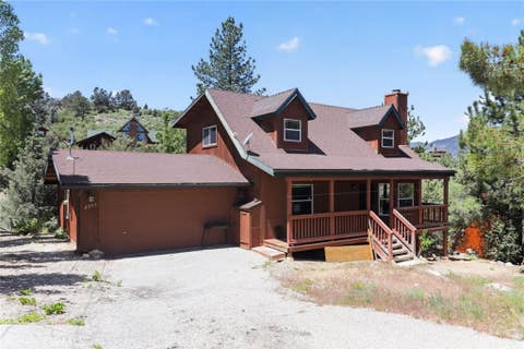 Photo of 2005 Zermatt Drive, Pine Mountain Club, CA 93222 (MLS # SR26092516)