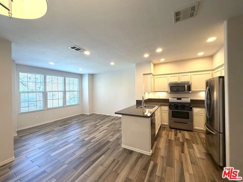 Photo of 27030 Victoria Lane #76, Valencia, CA 91355 (MLS # 26775839)