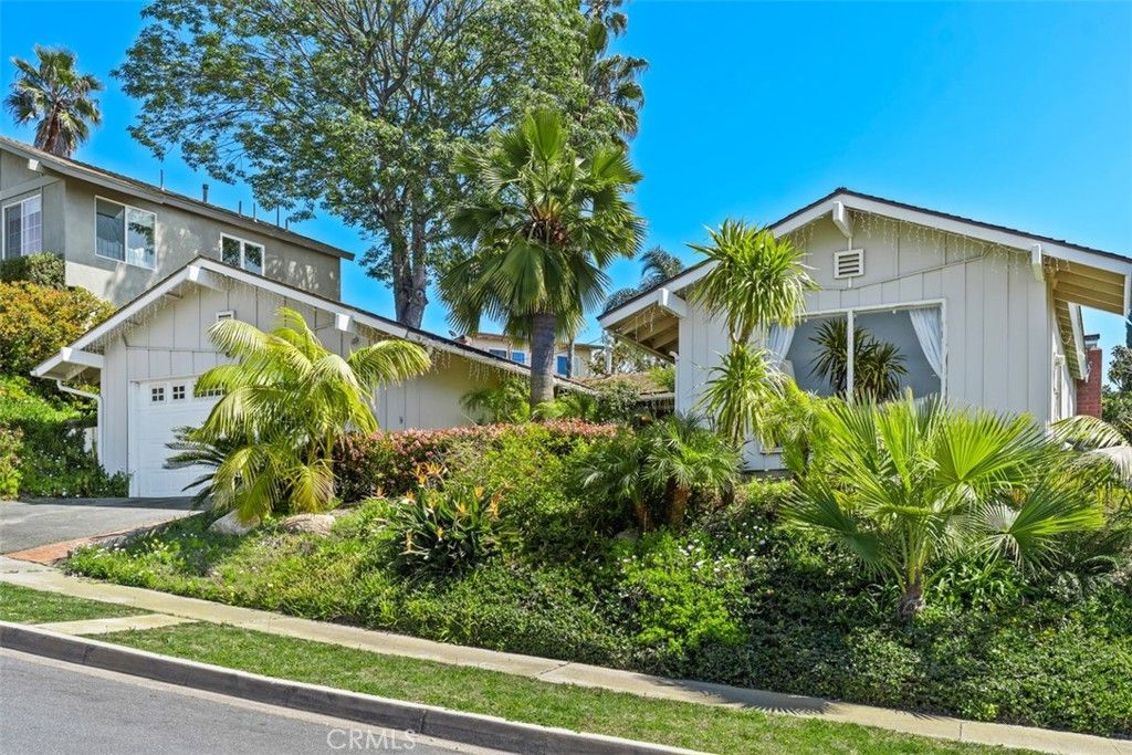 Photo of 3068 Zell Drive, Laguna Beach, CA 92651 (MLS # OC25190867)