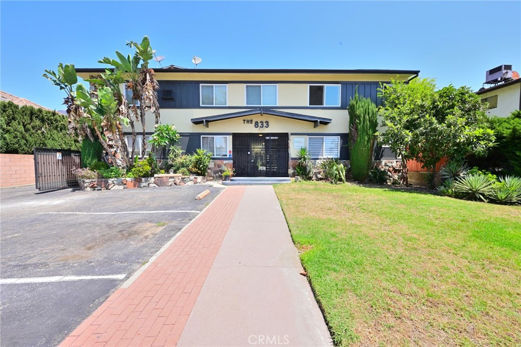 833 W Duarte Road