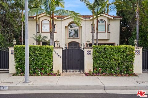 Photo of 13164 Magnolia Boulevard, Sherman Oaks, CA 91423 (MLS # 26660329)