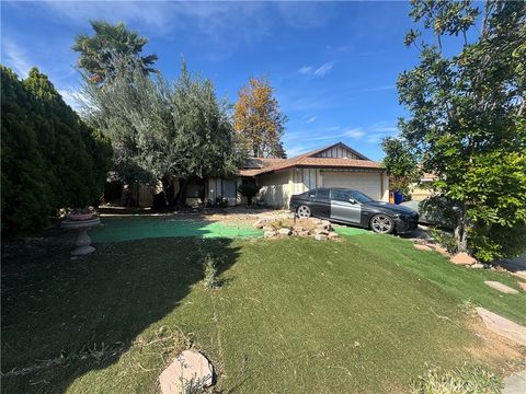 Photo of 1266 Lorraine, Rialto, CA 92376 (MLS # CV26075195)