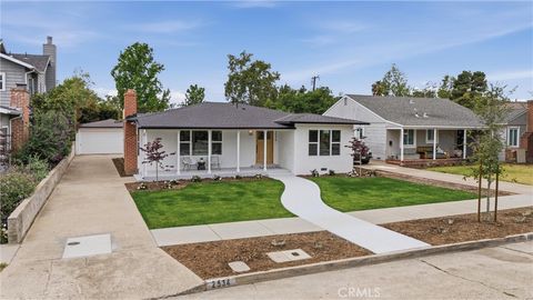 Photo of 2534 Santiago Street, Santa Ana, CA 92706 (MLS # OC26102935)