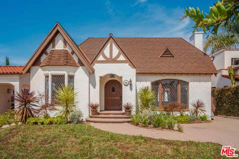 Photo of 837 S Spaulding Avenue, Los Angeles, CA 90036 (MLS # 26872181)