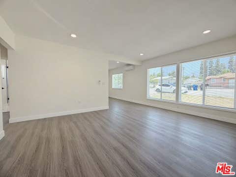Photo of 410 E Cherry Avenue, Monrovia, CA 91016 (MLS # 26838297)