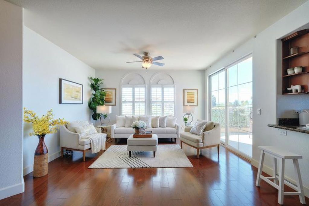listing image 130728627105132933537