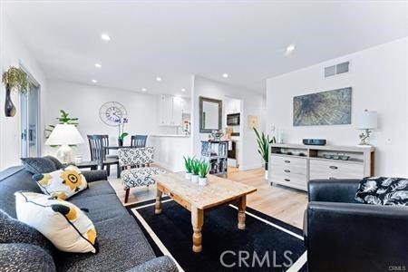 23728 Sea Breeze