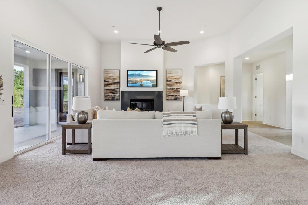 Valley Center - Residential