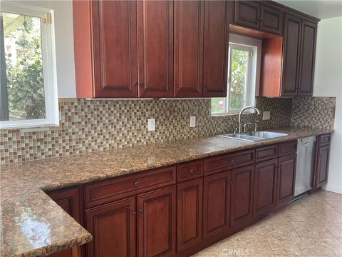 Photo of 10019 Rosecrans Ave, Bellflower, CA 90706 (MLS # DW26059162)