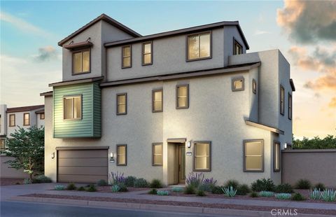 Photo of 652 Gadwall, Irvine, CA 92618 (MLS # IV26032919)