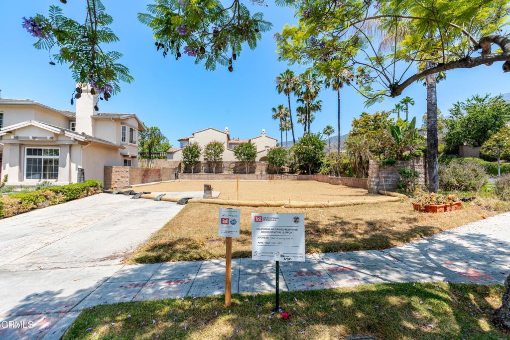 3769 N Hollingsworth Rd, Altadena, CA 91001