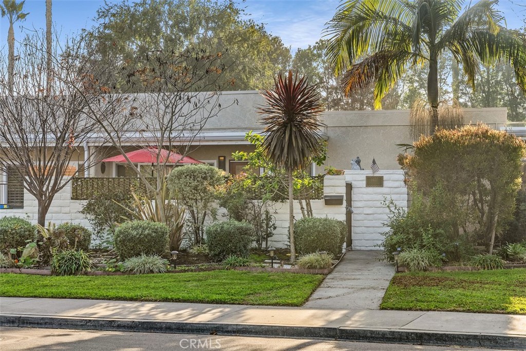 947 Avenida Carmel F