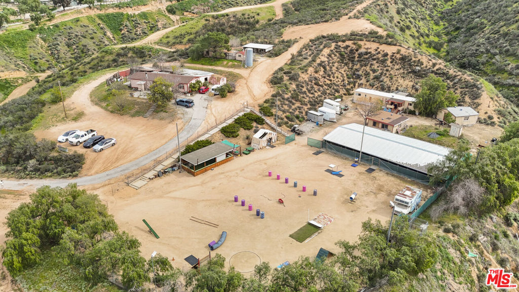 11426 Sierra Highway