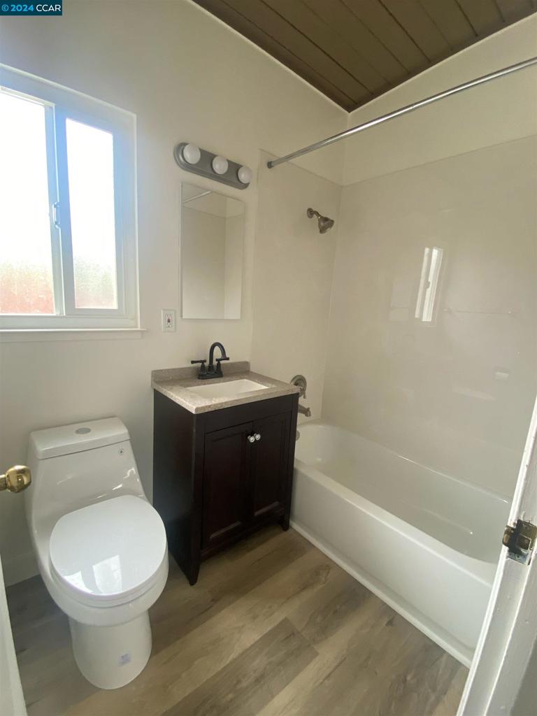 SOUTHRIOND - Residential Lease