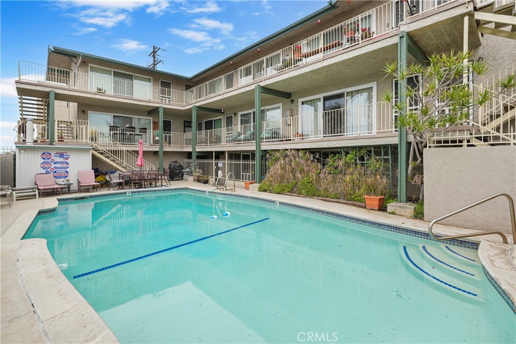 This beautifully remodeled 2-bedroom, 2-bath apartment is perfectly located just across the street from the beach, offering you the ultimate coastal lifestyle. Enjoy breathtaking ocean breezes and the sound of waves right from your doorstep.
201 Ocean Ave #4 features a spacious open floor plan with modern finishes throughout. The updated kitchen boasts sleek granite countertops, newer stainless steel appliances, and ample cabinet space—perfect for preparing meals or entertaining guests. The unit is available either furnished or unfurnished.
Both bedrooms are generously sized, providing plenty of room for relaxation, while the two updated bathrooms offer contemporary fixtures and finishes. For your convenience, there is an in-unit washer and dryer.
The apartment also includes a garage parking space, ensuring your vehicle is safe and secure. Step outside and take advantage of the community pool, perfect for enjoying those sunny days. With the beach just steps away, you’ll have endless opportunities for sunbathing, surfing, and beach walks.
This apartment offers the best of both comfort and location. Don’t miss out on this incredible opportunity!