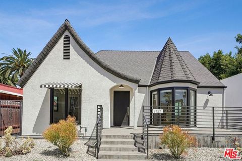 Photo of 6521 Homewood Avenue, Los Angeles, CA 90028 (MLS # 26804365)