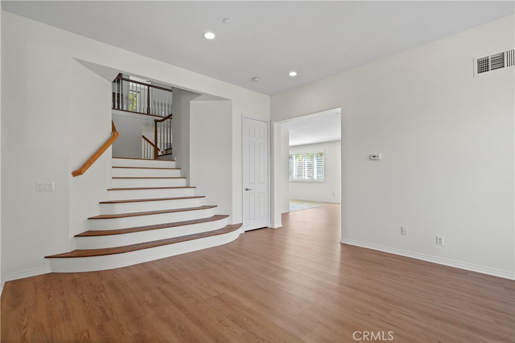 Emerald Point (469) - Residential Lease