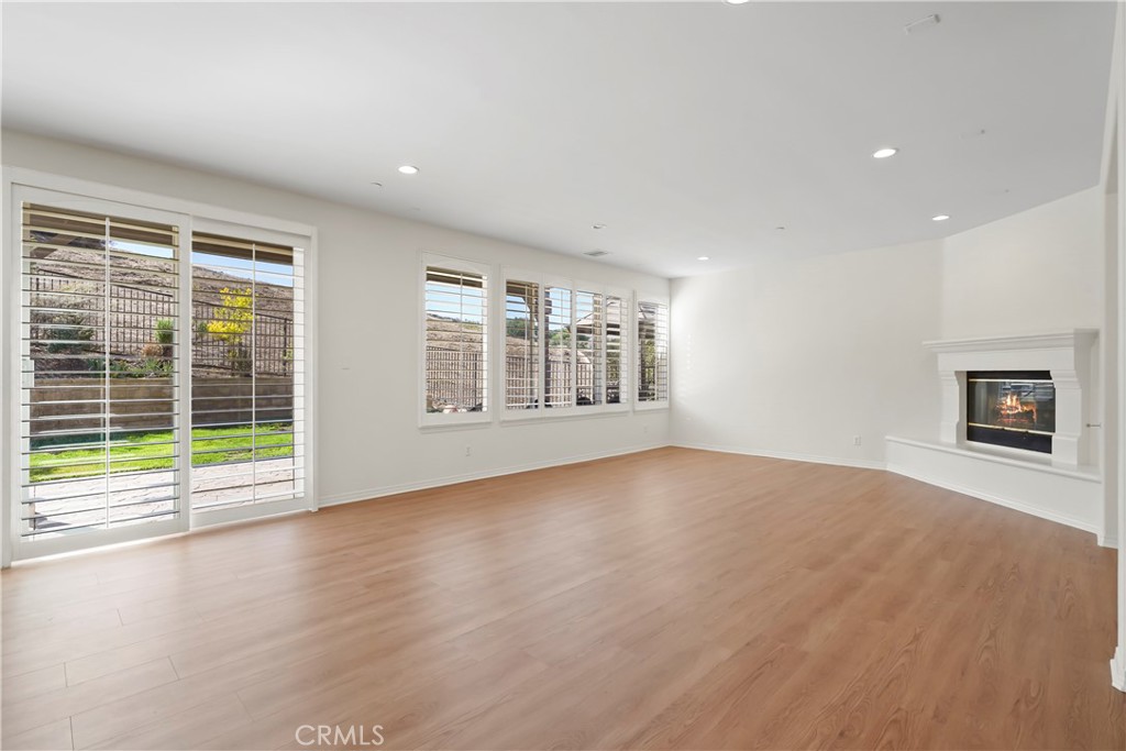 Emerald Point (469) - Residential Lease