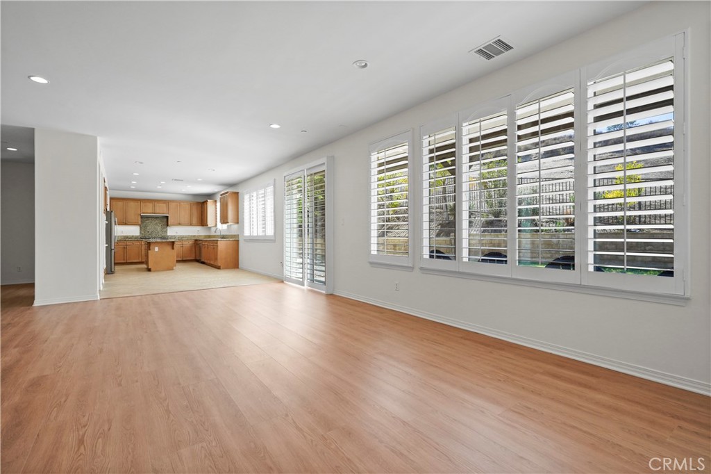 Emerald Point (469) - Residential Lease