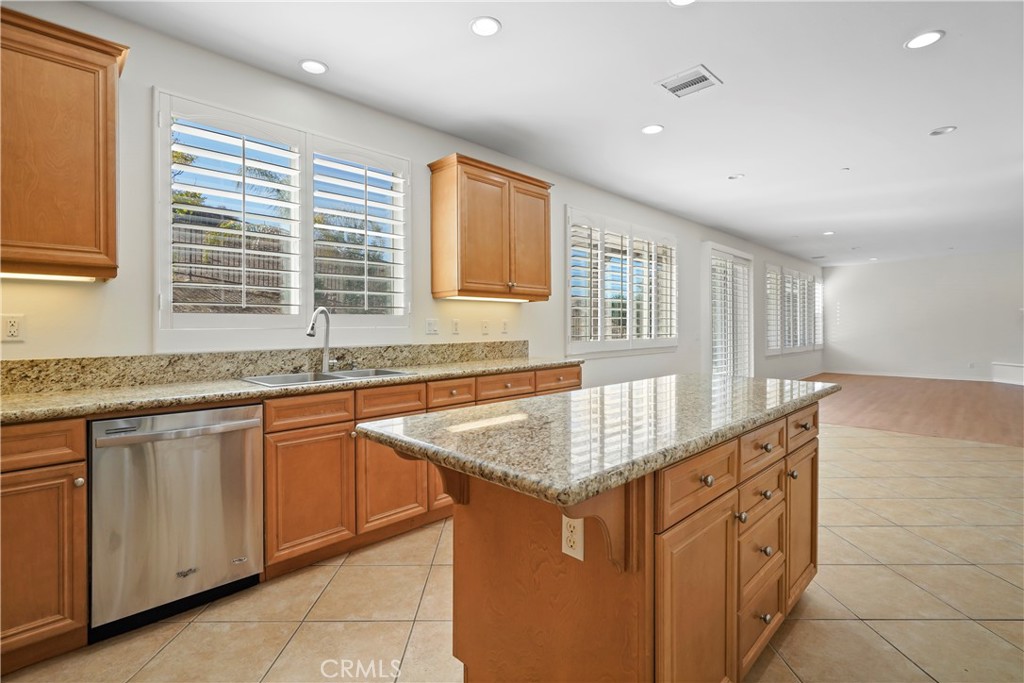 Emerald Point (469) - Residential Lease