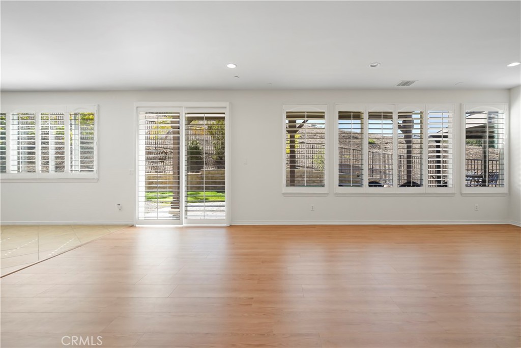 Emerald Point (469) - Residential Lease