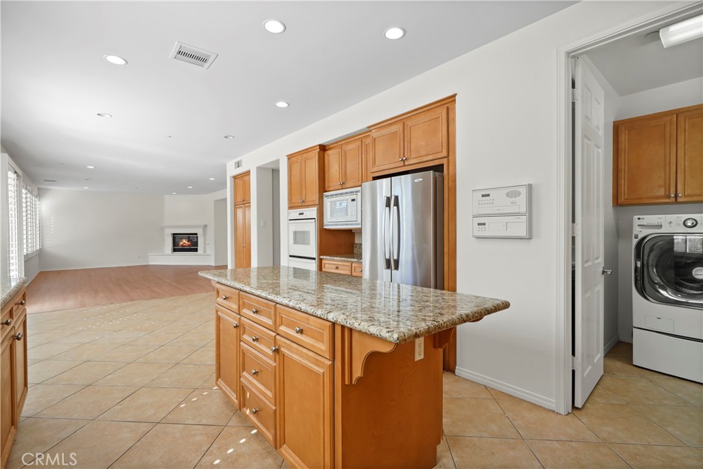 Emerald Point (469) - Residential Lease