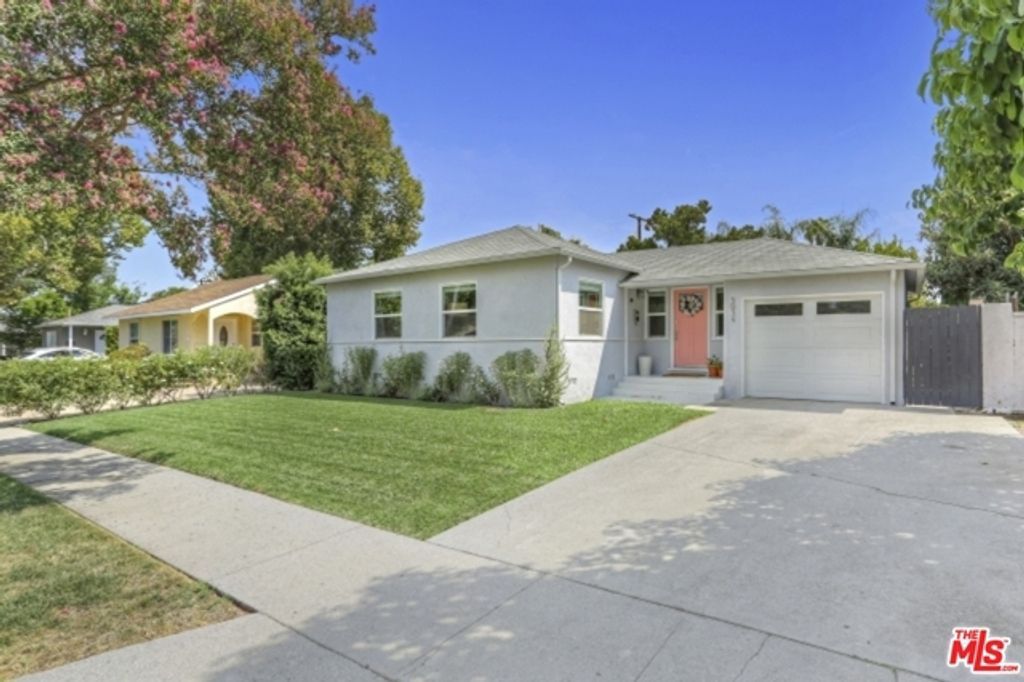 listing image 130728237271782873354