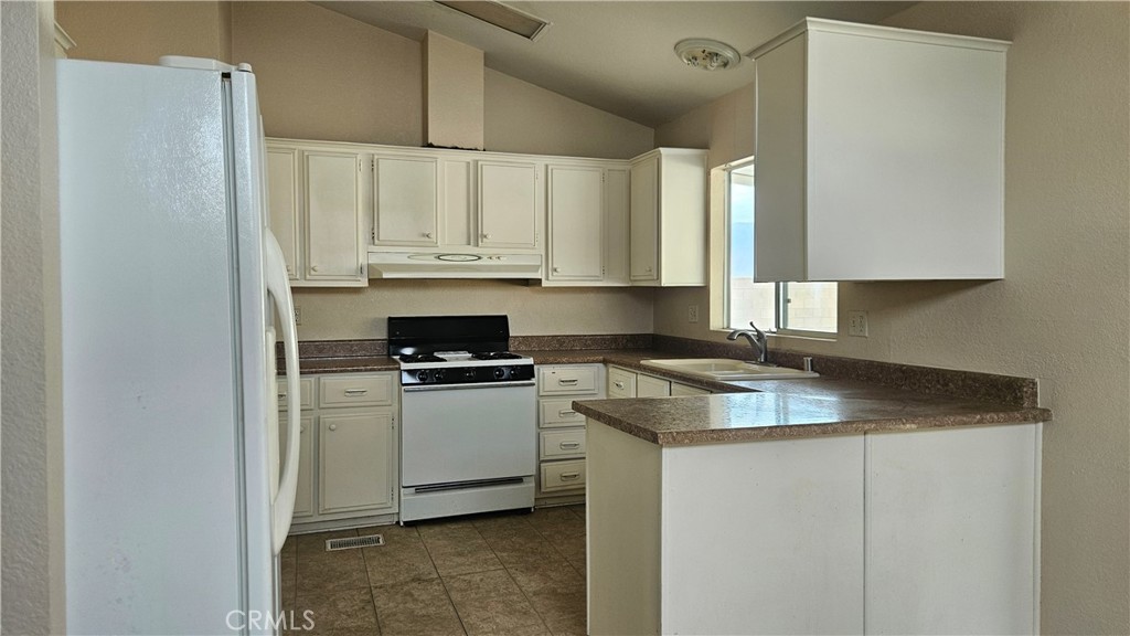 Dillion Estates (60045) - Manufactured In Park