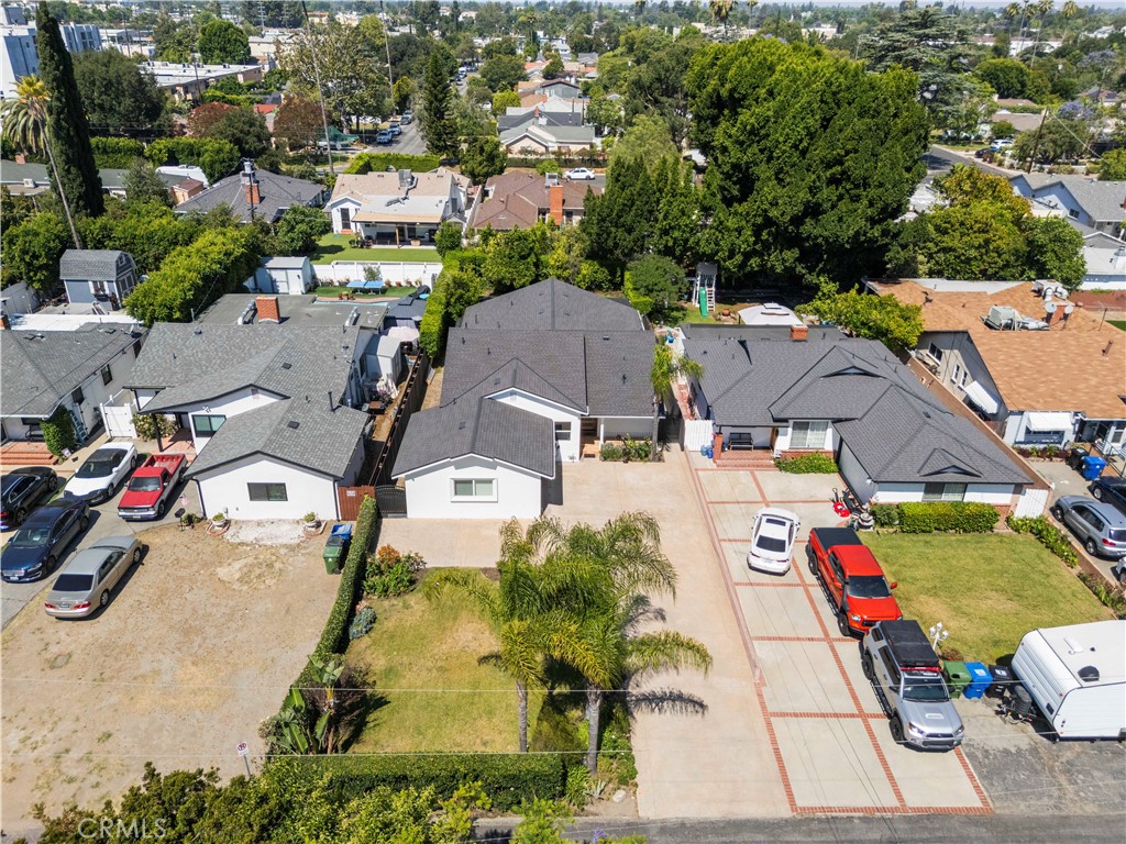 5635 Radford
