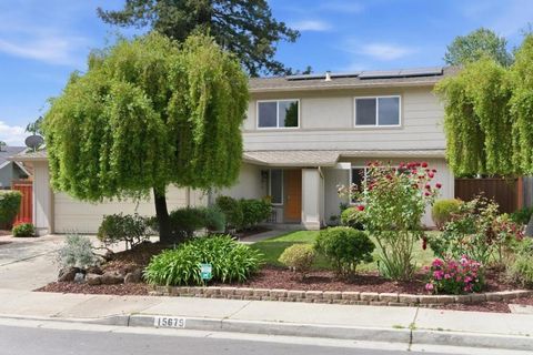Photo of 15675 La Sierra Court, Morgan Hill, CA 95037 (MLS # ML82044770)
