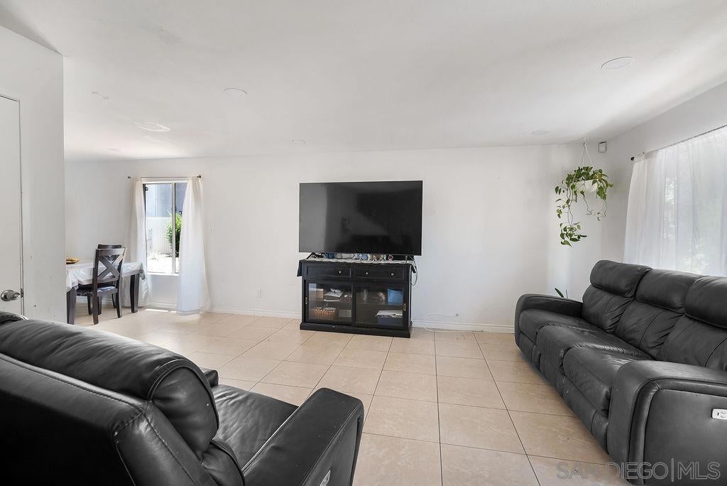 8166 Paradise Valley Ct.