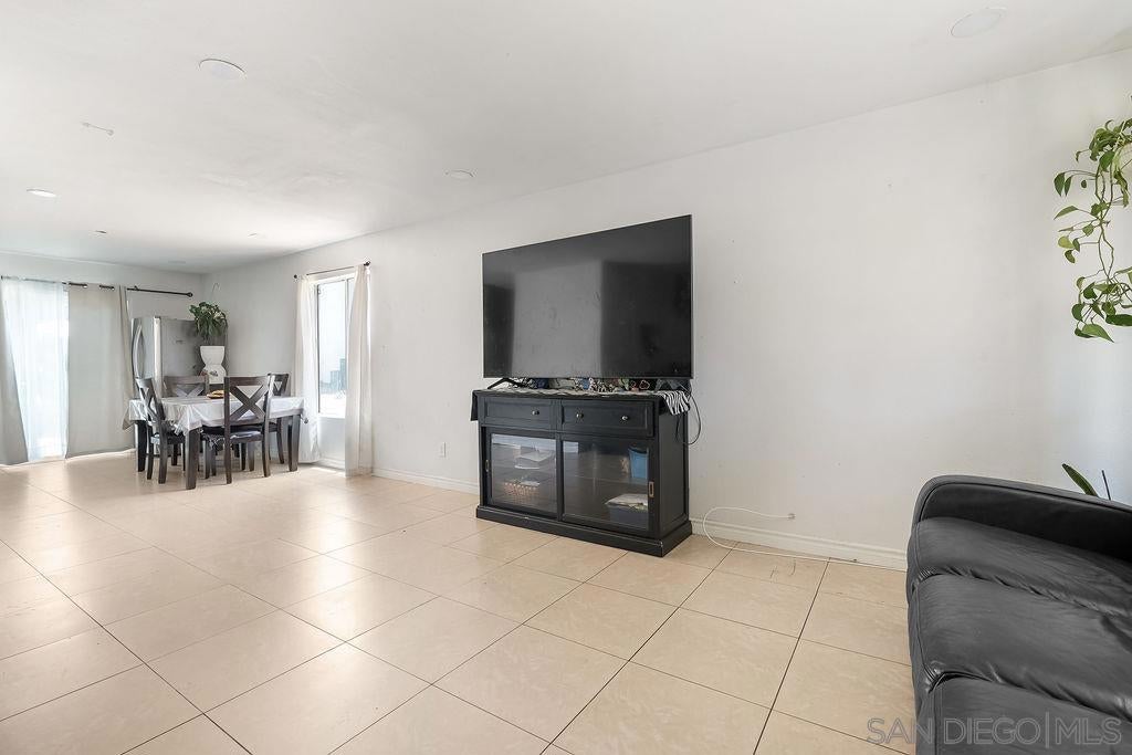 8166 Paradise Valley Ct.