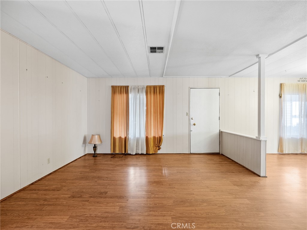 11414 Serra Road 21