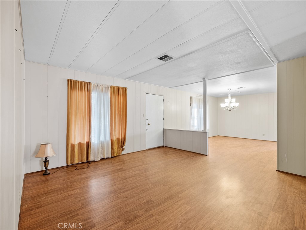 11414 Serra Road 21