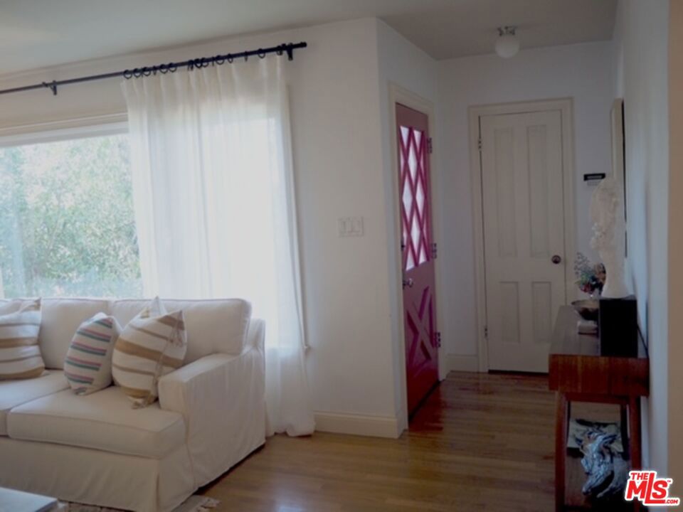 PRIME STUDIO CITY SOUTH - Residential Lease