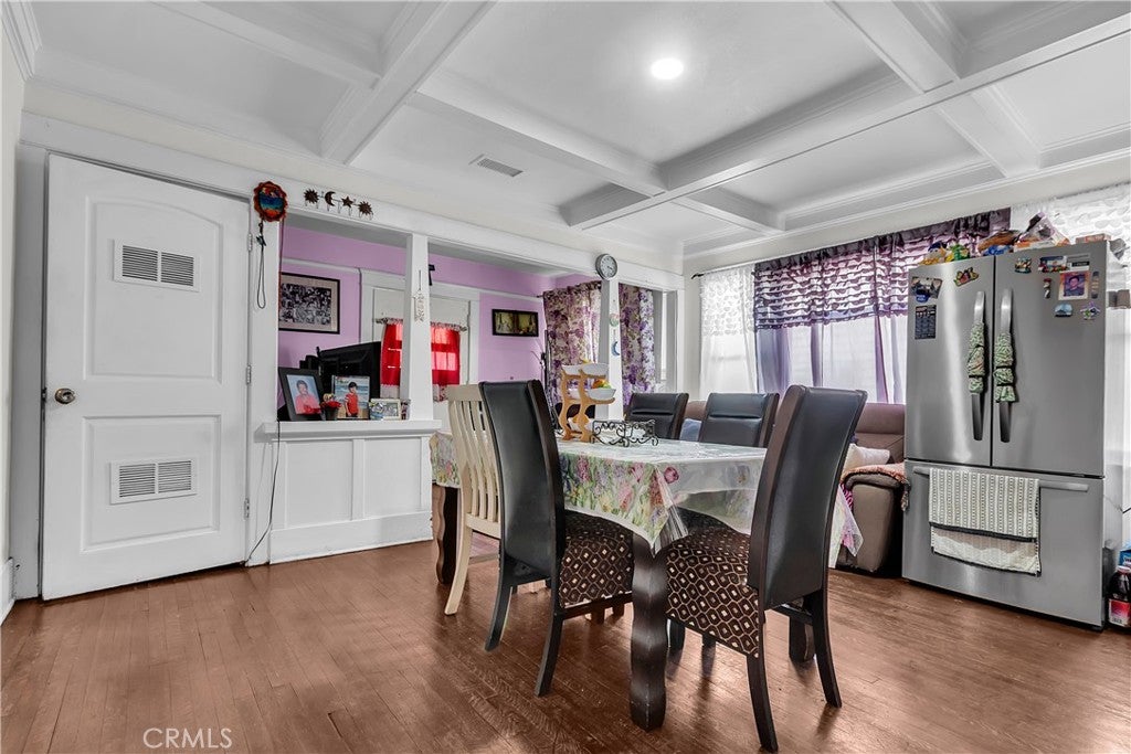 908 W 57th St