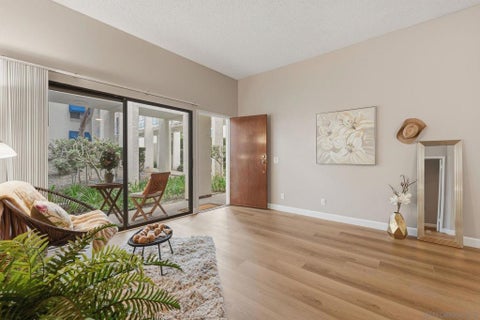 Photo of 8320 Regents Rd. RD #1I, San Diego, CA 92122 (MLS # 260016083SD)