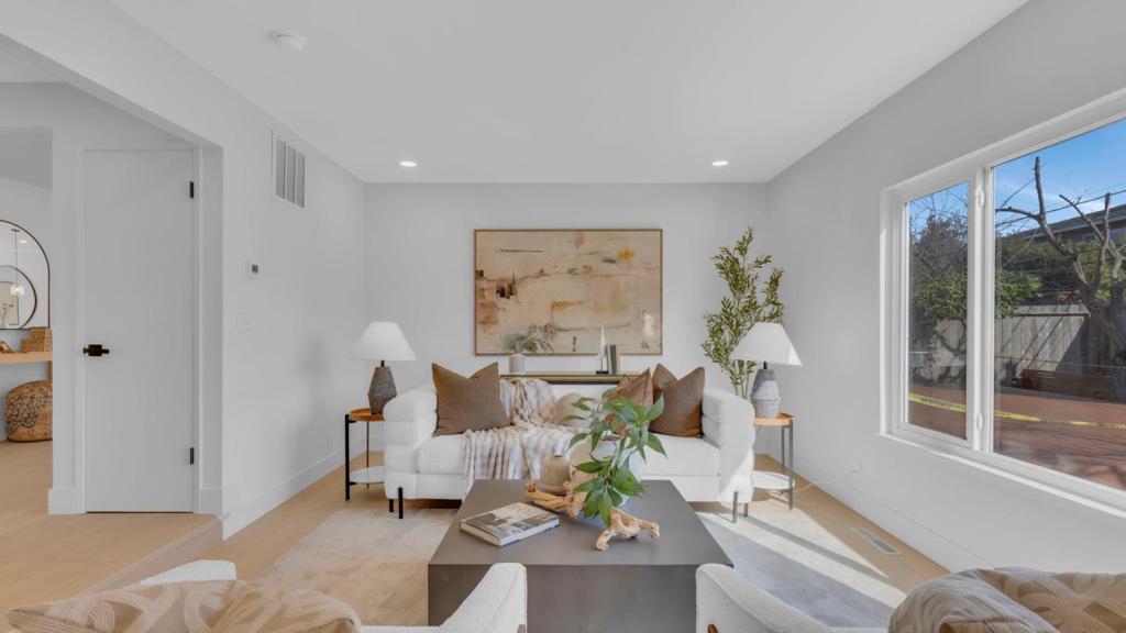 787 San Clemente Way