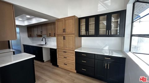 Photo of 4660 Don Lorenzo Drive #B, Los Angeles, CA 90008 (MLS # 25588761)