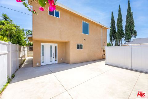Photo of 11140 Gaviota Avenue, Granada Hills, CA 91344 (MLS # 26839525)