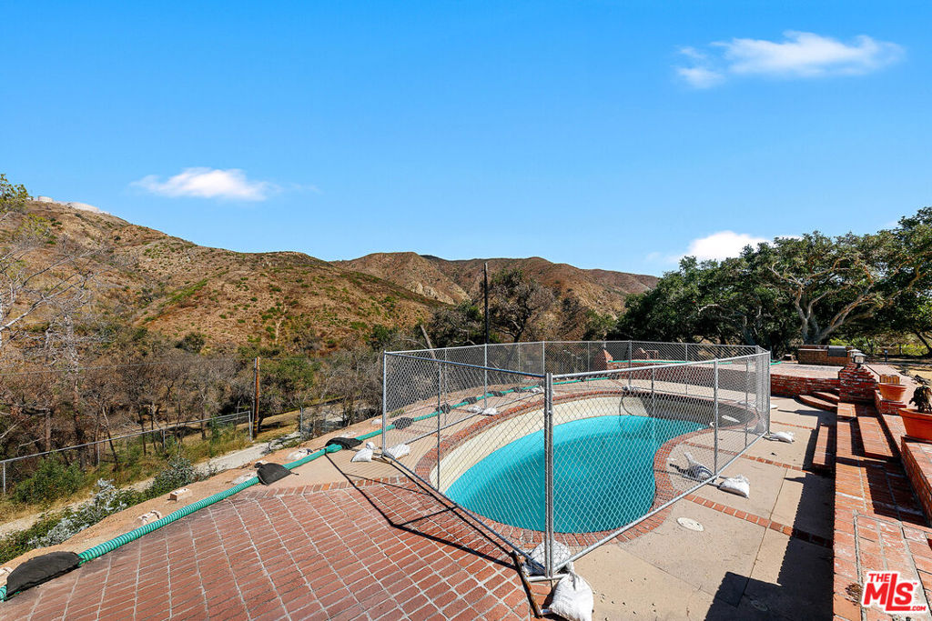 20729 Rockcroft Drive