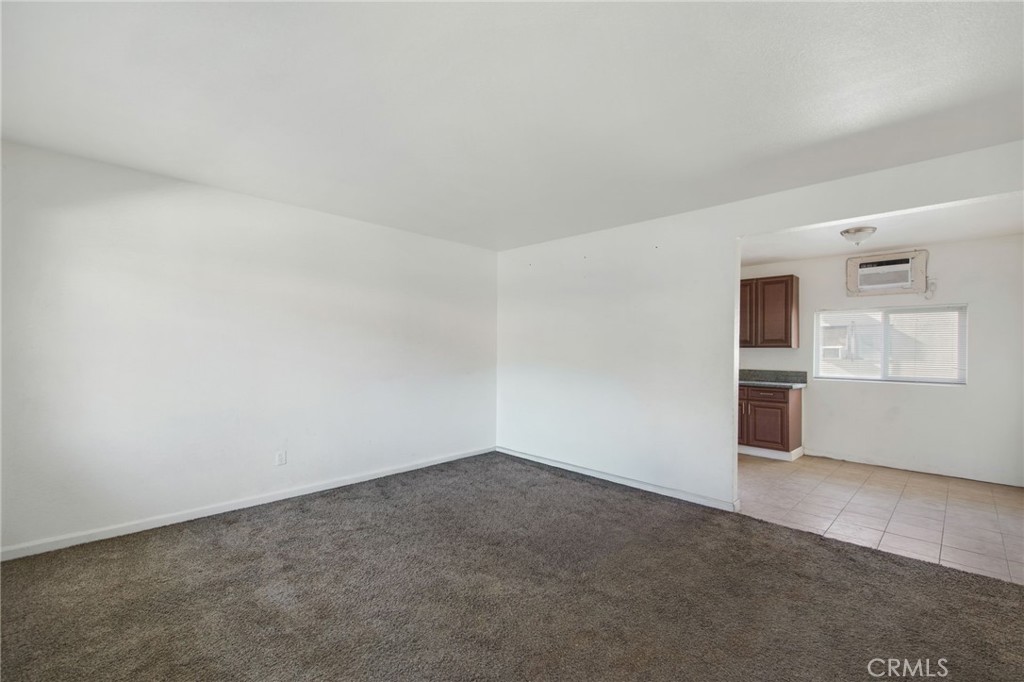 529 W 25th Street