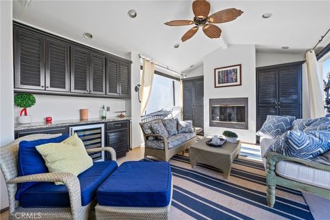 426 1/2 Narcissus 2 Corona Del Mar CA 92625