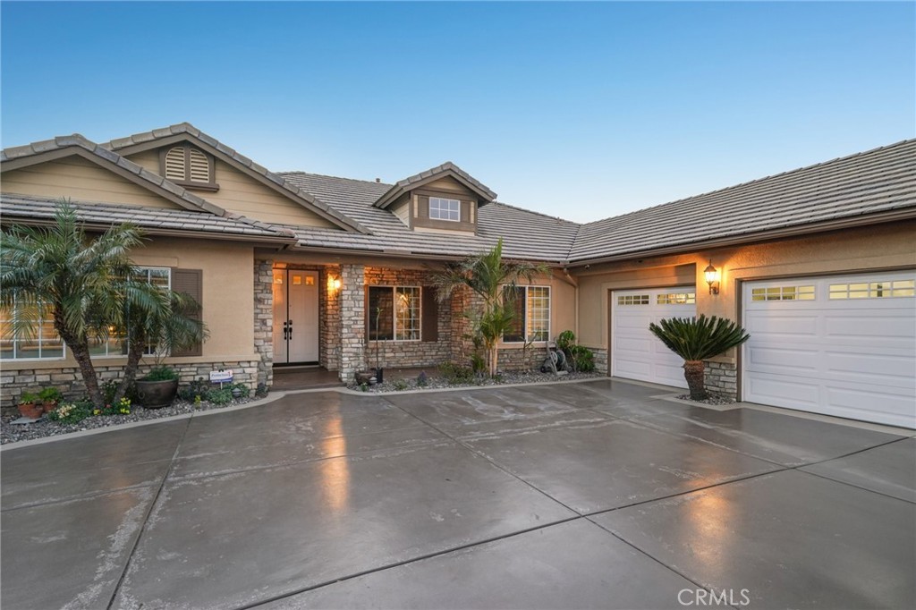 6822 Foxtail Court