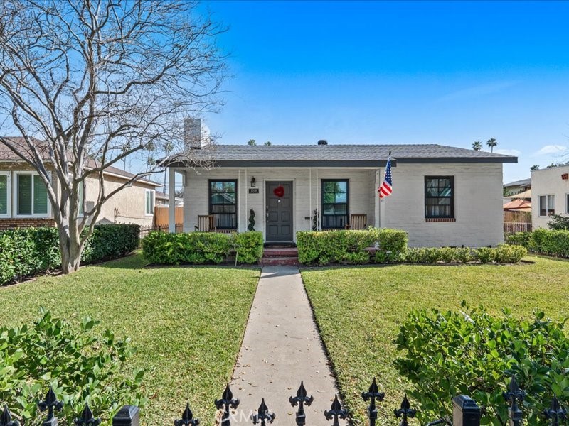 1018 N San Gabriel Avenue