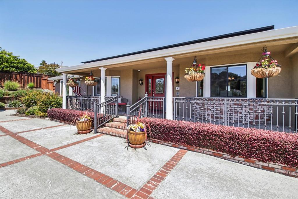 733 Temescal Way