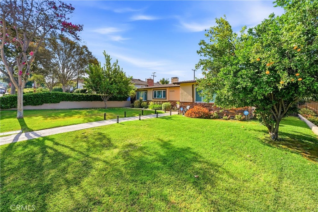 12220 Whitley