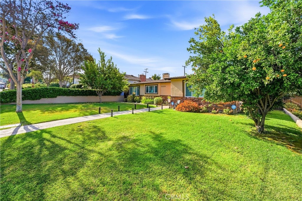 12220 Whitley