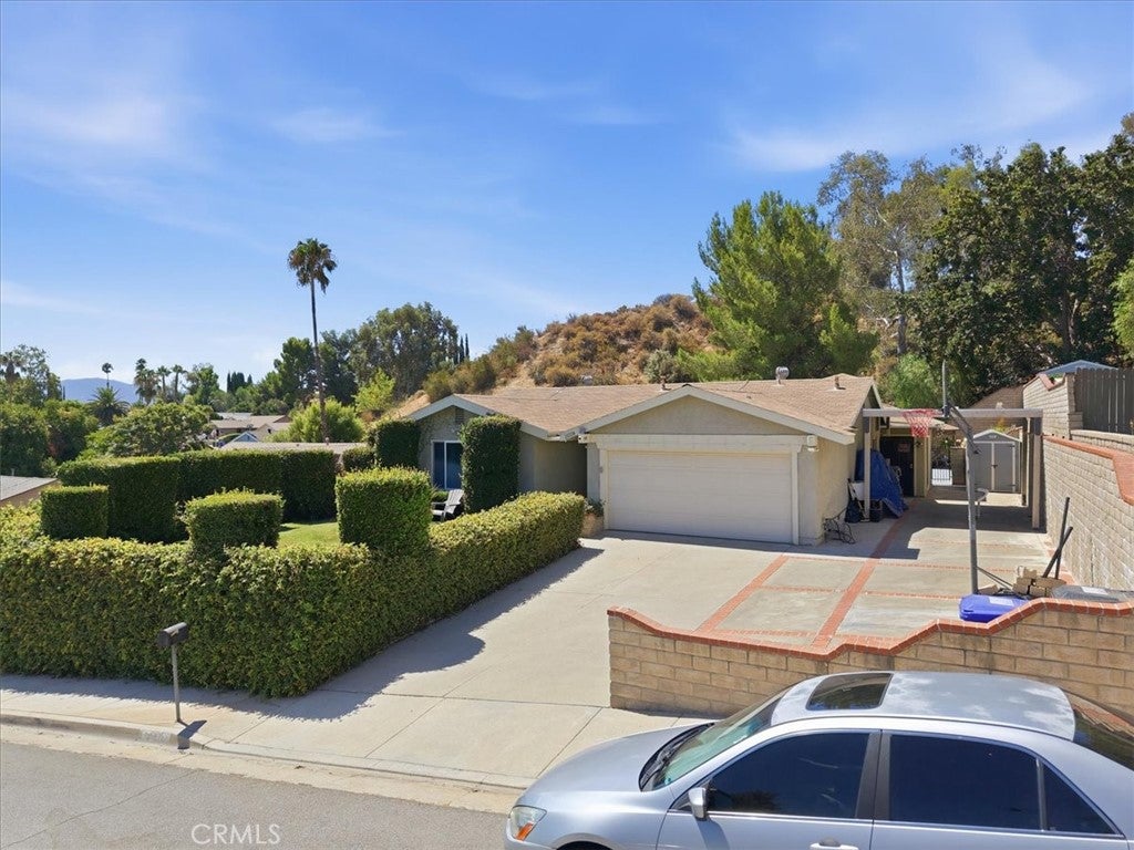 23228 Redbud Ridge